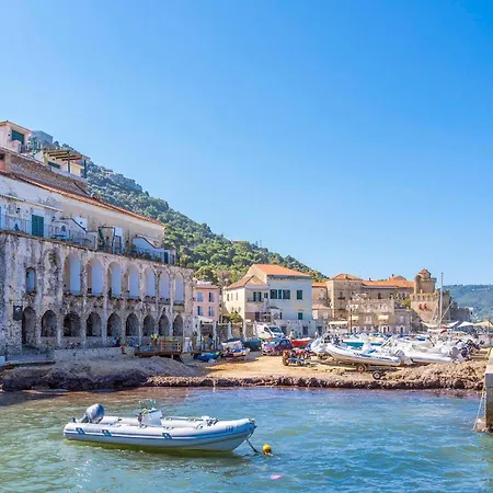Gorgeous In Torchiara